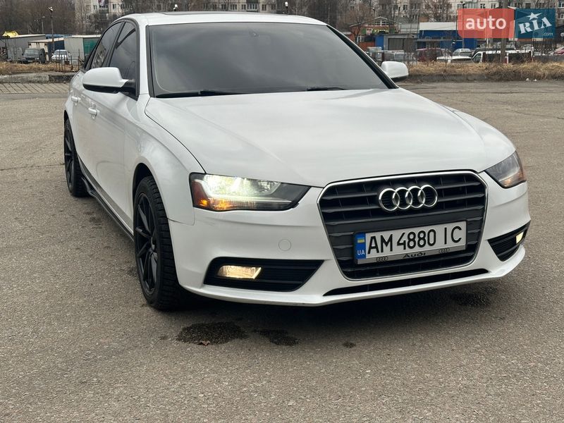 Седан Audi A4 2014 в Житомирі
