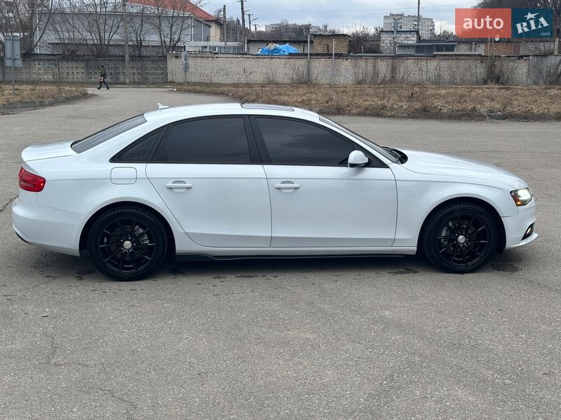 Седан Audi A4 2014 в Житомирі