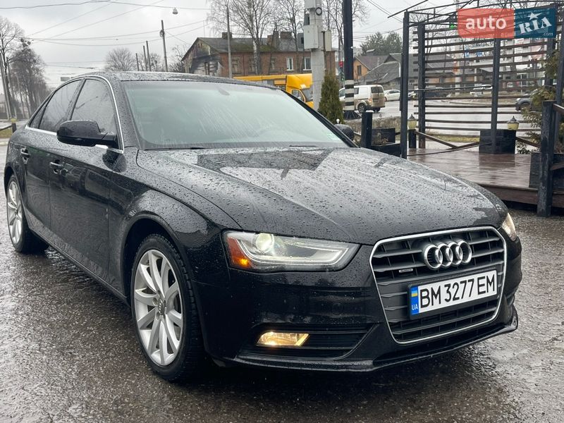 Седан Audi A4 2012 в Сумах