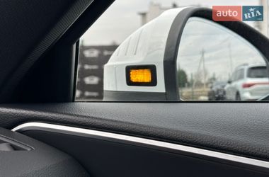 Седан Audi A4 2019 в Львове