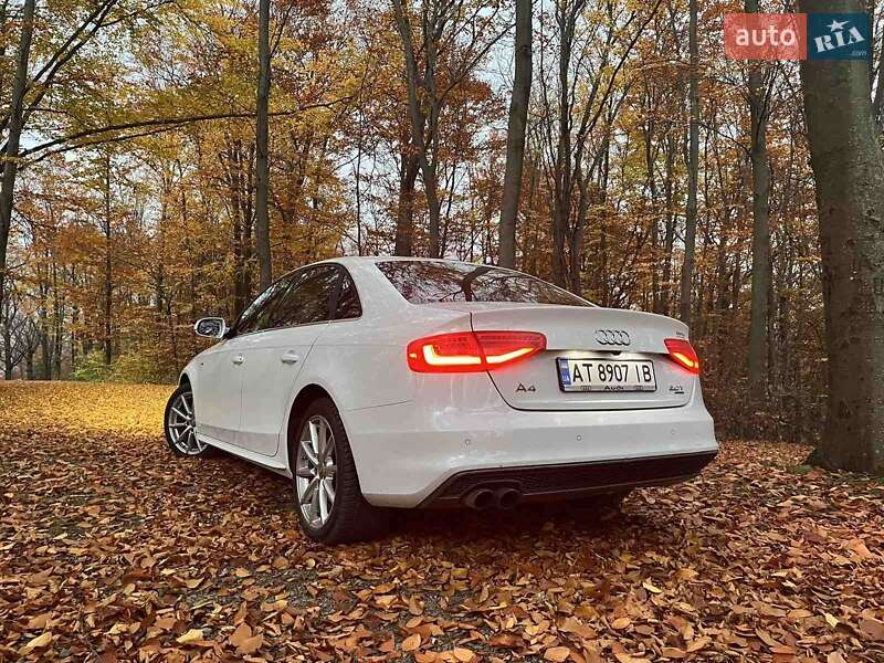 Седан Audi A4 2014 в Калуші
