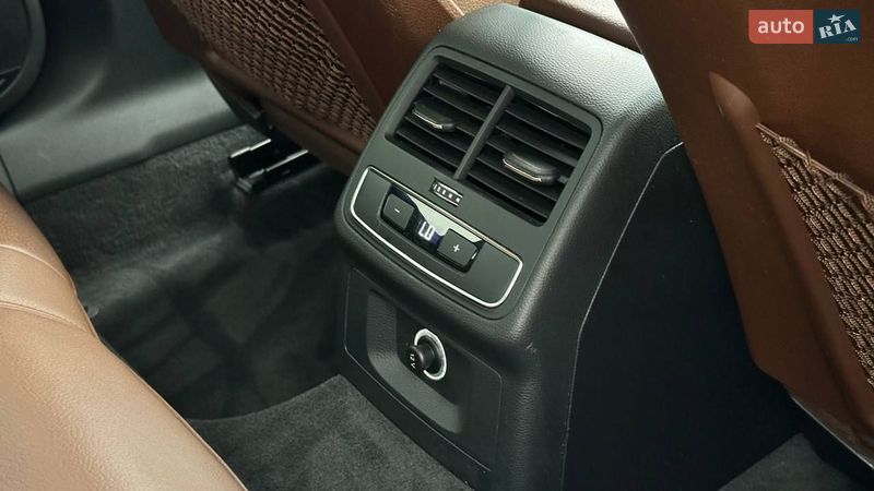 Седан Audi A4 2016 в Луцьку