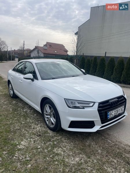 Седан Audi A4 2016 в Львові