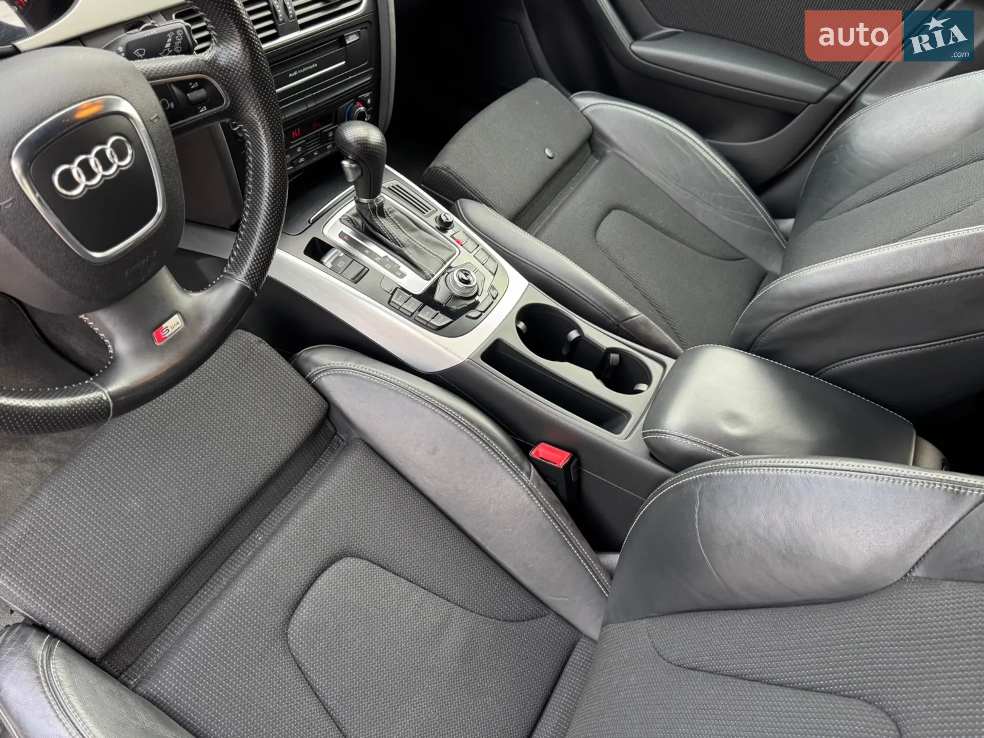 2011 Audi A4 - мініатюра 37