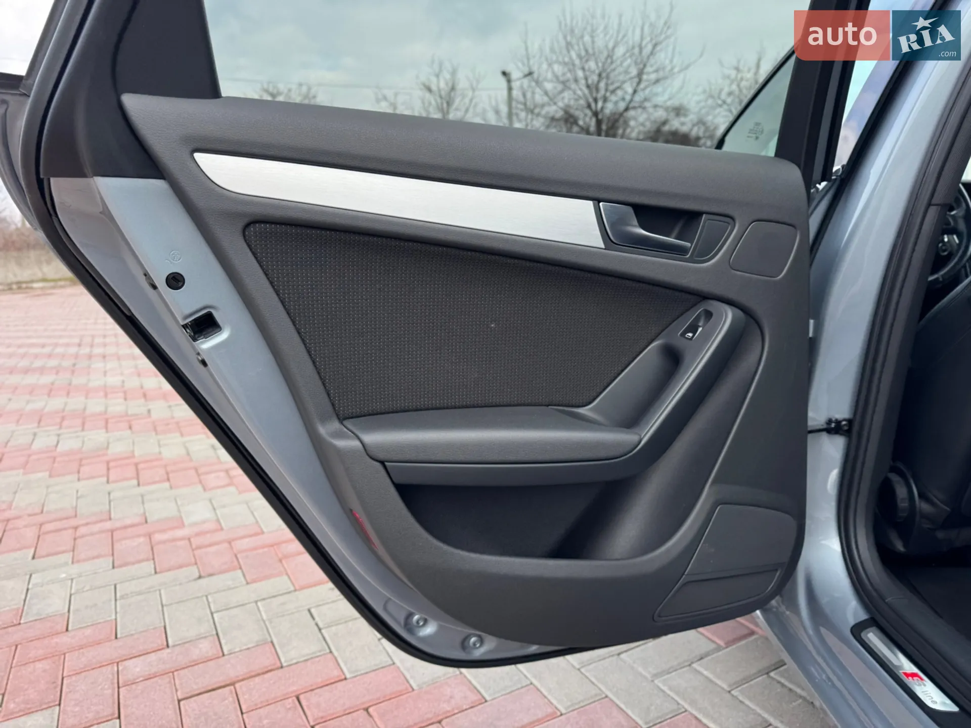 2011 Audi A4 - мініатюра 45