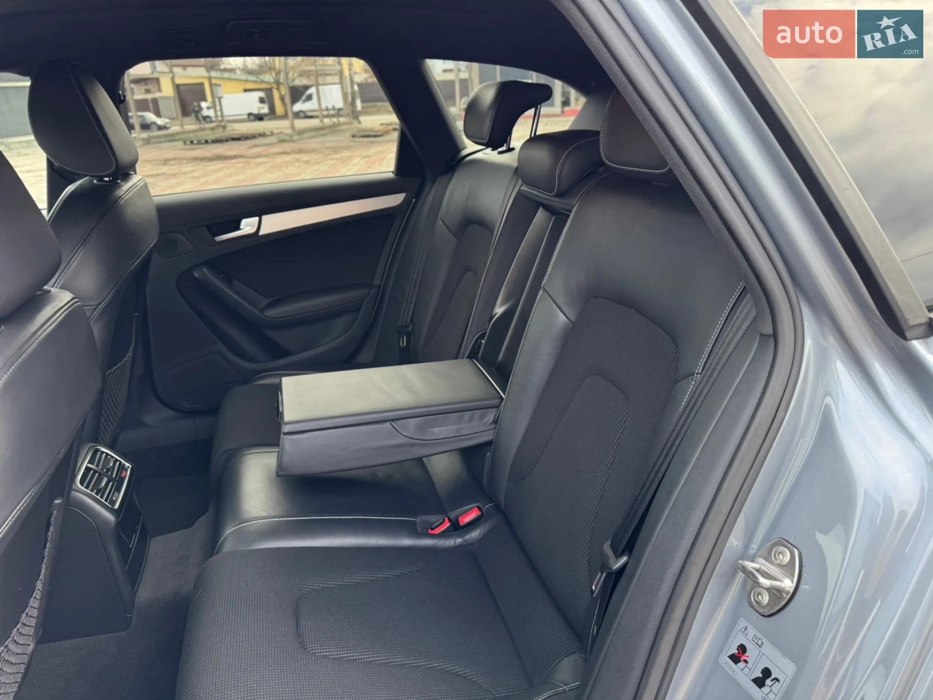 2011 Audi A4 - мініатюра 42