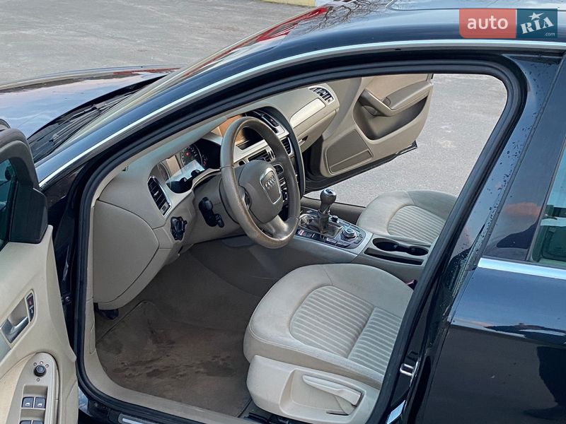 Седан Audi A4 2009 в Ирпене