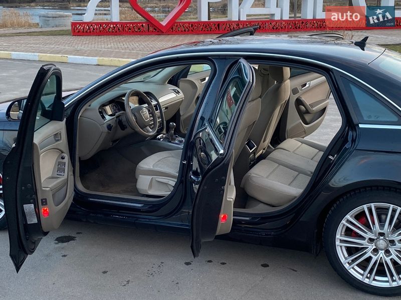 Седан Audi A4 2009 в Ирпене