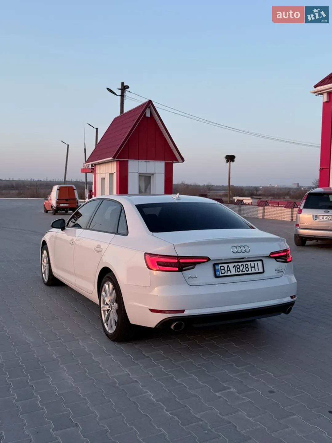 2017 Audi A4 - мініатюра 12