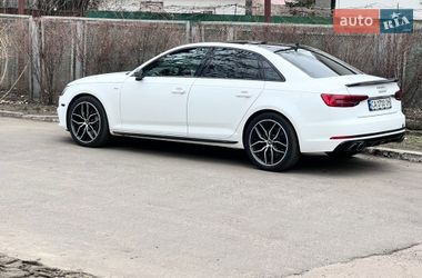 Седан Audi A4 2016 в Черкассах