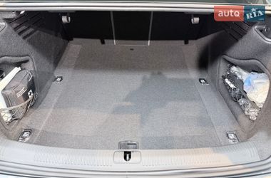 Седан Audi A4 2023 в Києві