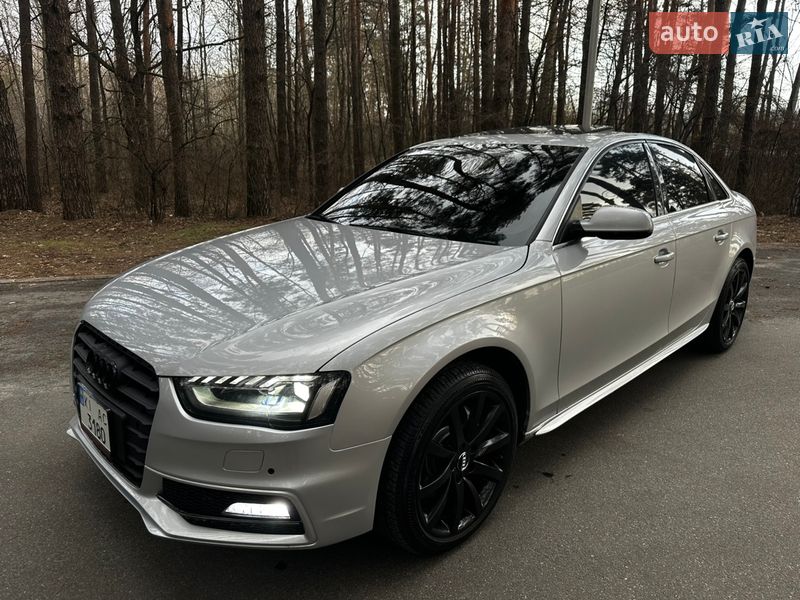 Седан Audi A4 2013 в Обухове