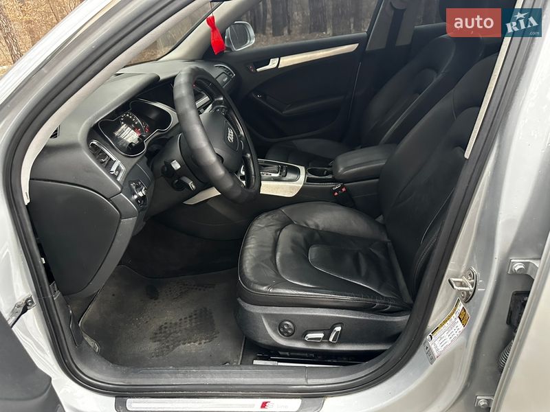 Седан Audi A4 2013 в Обухове