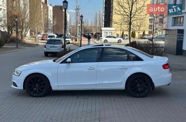 Седан Audi A4 2015 в Киеве
