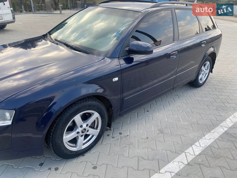 Универсал Audi A4 2004 в Старом Самборе