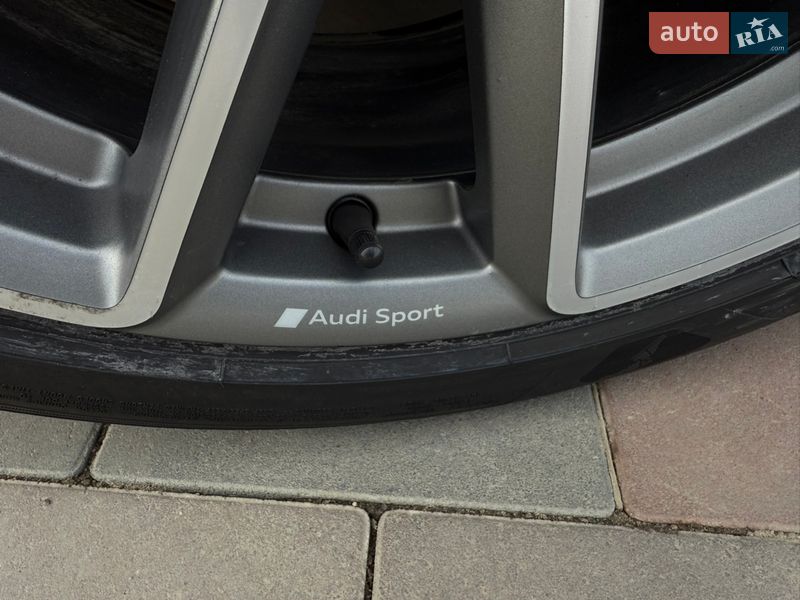 Универсал Audi A4 2015 в Долине