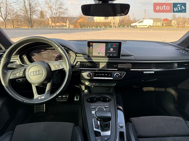 Универсал Audi A4 2015 в Долине