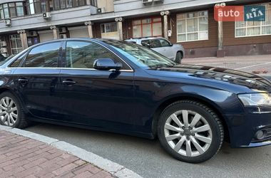 Седан Audi A4 2011 в Киеве