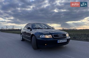 Седан Audi A4 1998 в Виннице