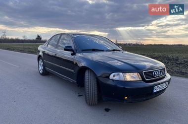 Седан Audi A4 1998 в Виннице