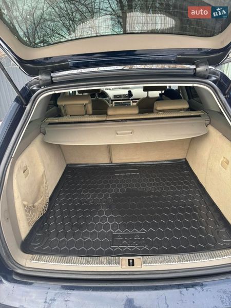 Универсал Audi A4 2004 в Калуше