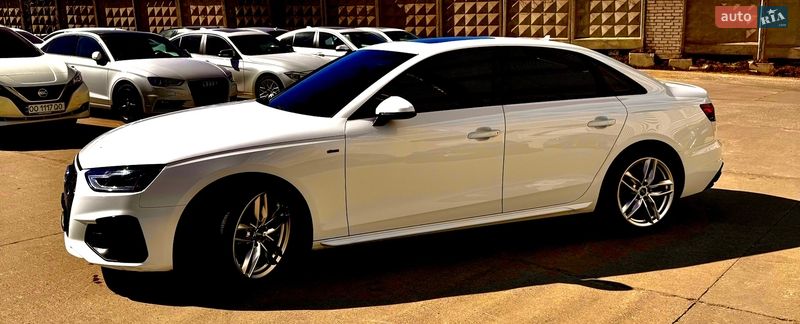 Седан Audi A4 2020 в Одессе