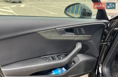 Седан Audi A4 2018 в Киеве