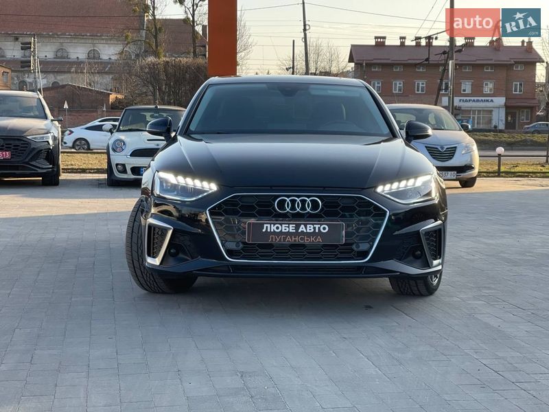 Седан Audi A4 2021 в Львове