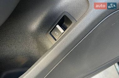 Седан Audi A4 2021 в Львове