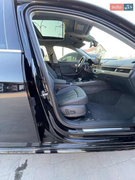 Седан Audi A4 2021 в Львове