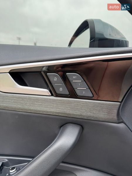 Седан Audi A4 2020 в Ивано-Франковске