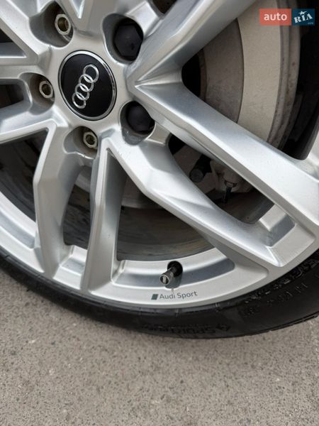 Седан Audi A4 2020 в Ивано-Франковске