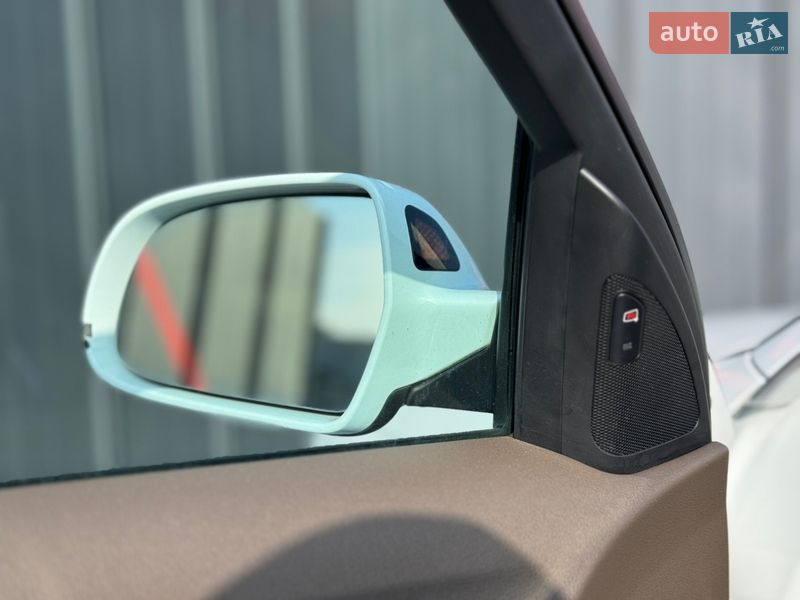 Седан Audi A4 2013 в Луцьку