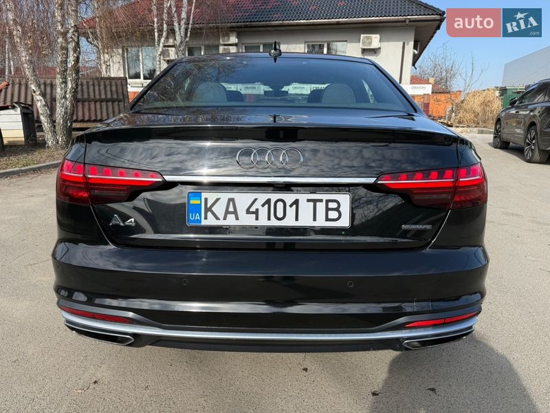 Седан Audi A4 2022 в Києві