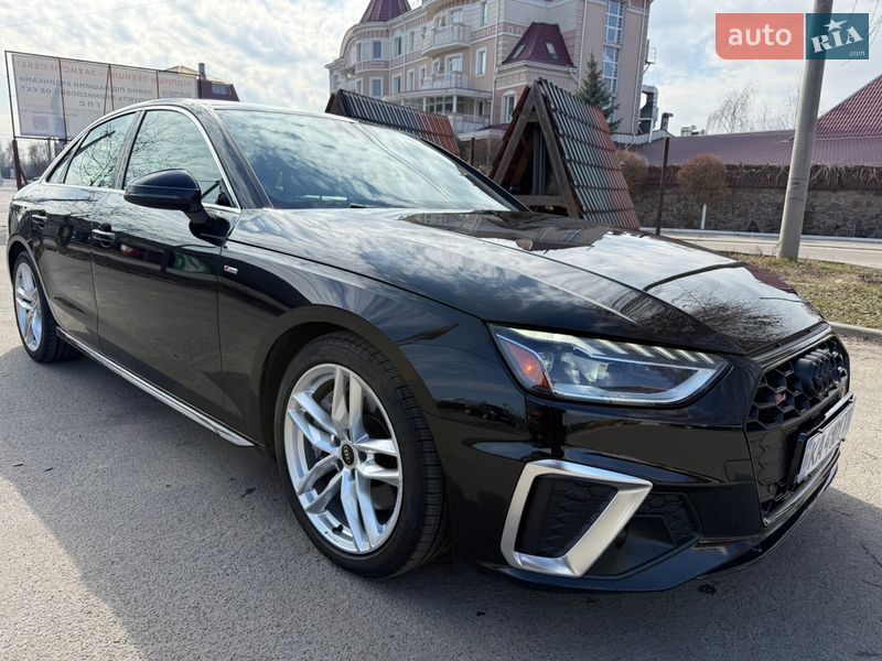 Седан Audi A4 2022 в Києві