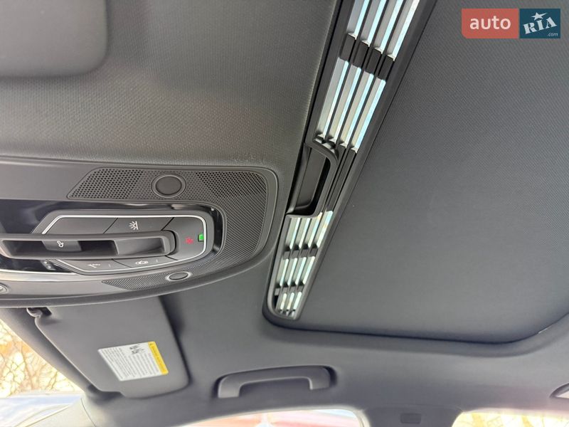Седан Audi A4 2022 в Києві