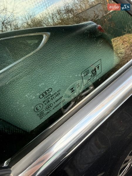 Седан Audi A4 2022 в Києві