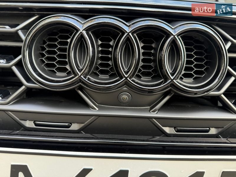 Седан Audi A4 2022 в Києві