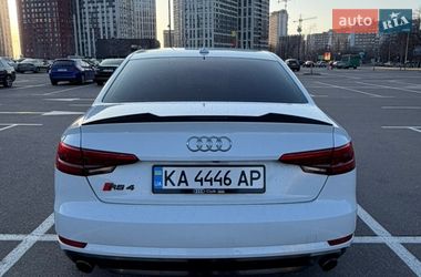 Седан Audi A4 2017 в Киеве
