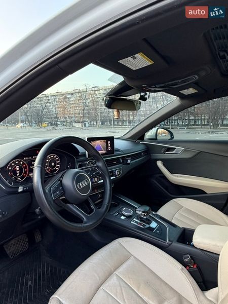 Седан Audi A4 2017 в Киеве