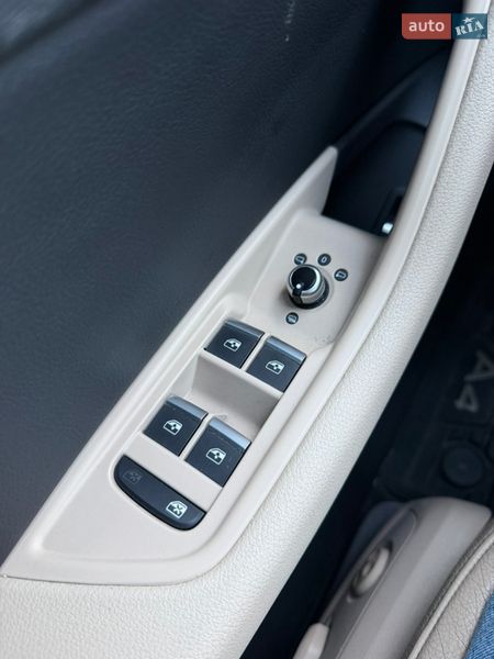 Седан Audi A4 2017 в Киеве