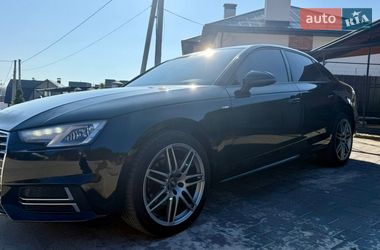 Седан Audi A4 2017 в Киеве