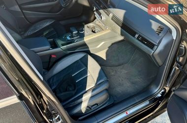 Седан Audi A4 2017 в Киеве