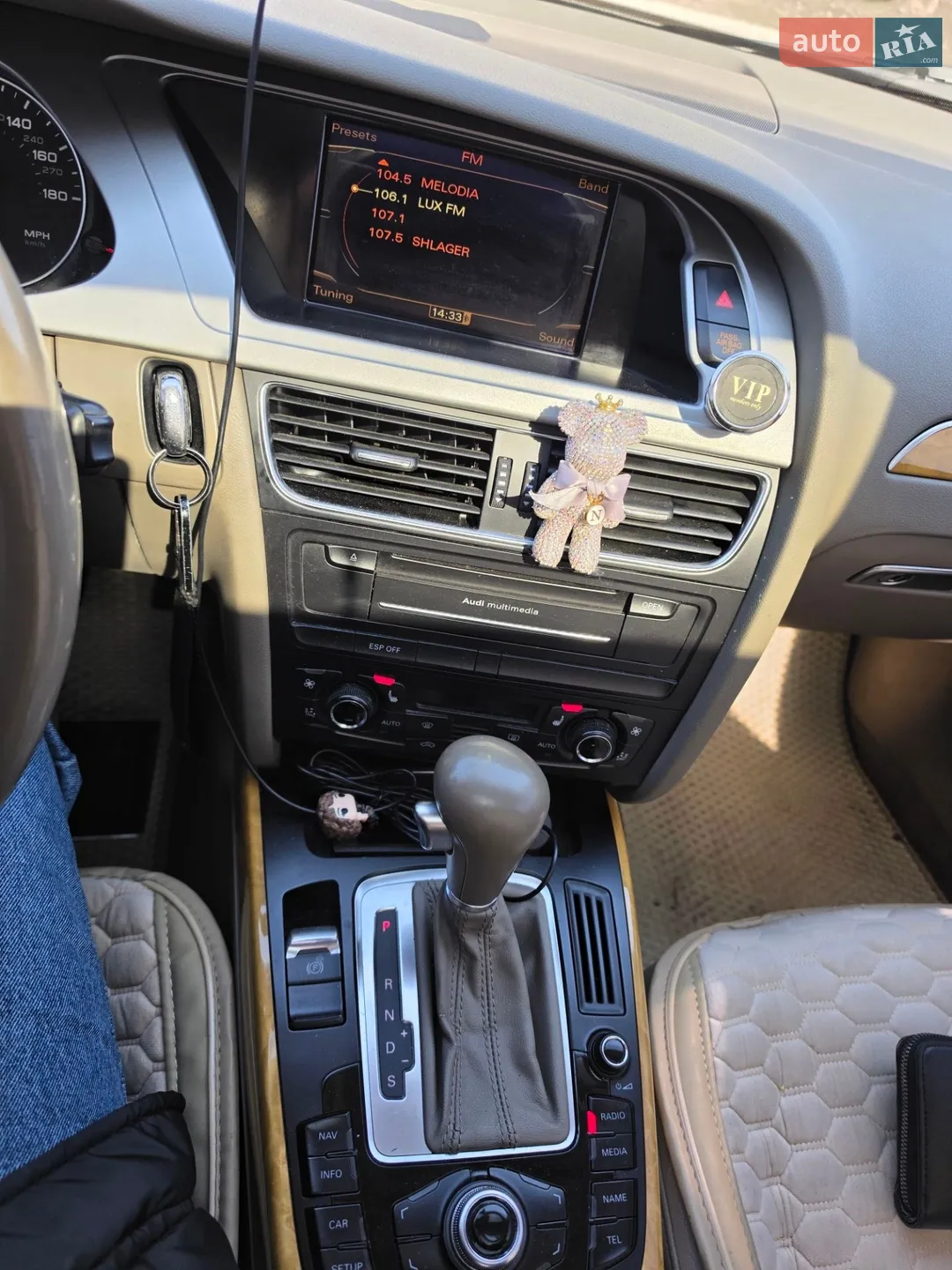 2010 Audi A4 - мініатюра 16