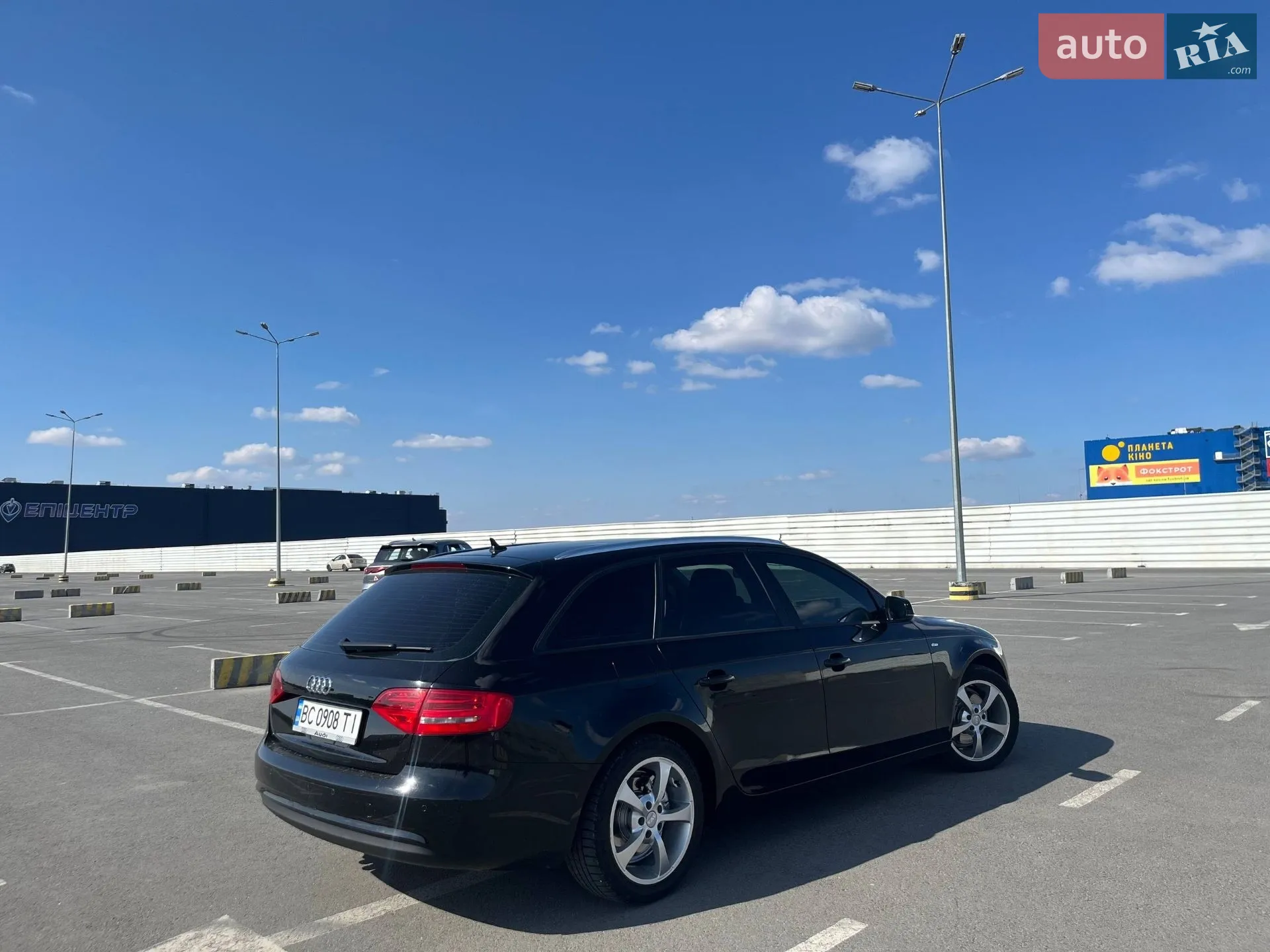 2012 Audi A4 - мініатюра 20