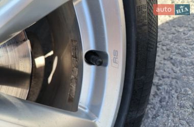 Седан Audi A4 2016 в Ромнах