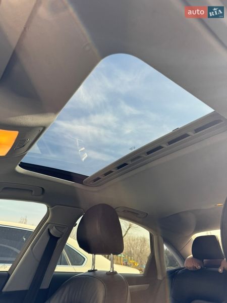 Седан Audi A4 2014 в Горишних Плавнях