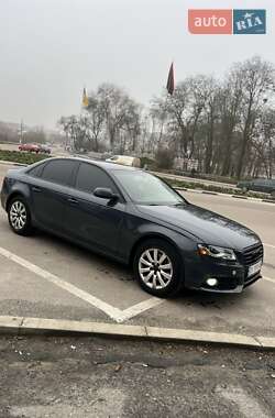 Седан Audi A4 2010 в Охтирці