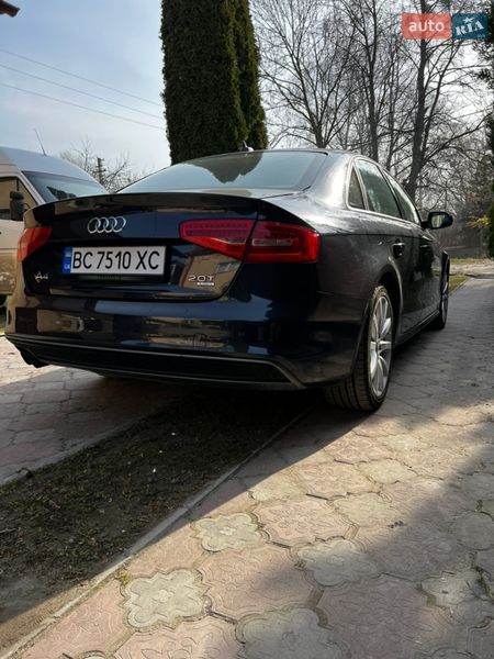 Седан Audi A4 2014 в Львове