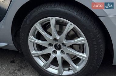 Седан Audi A4 2021 в Киеве
